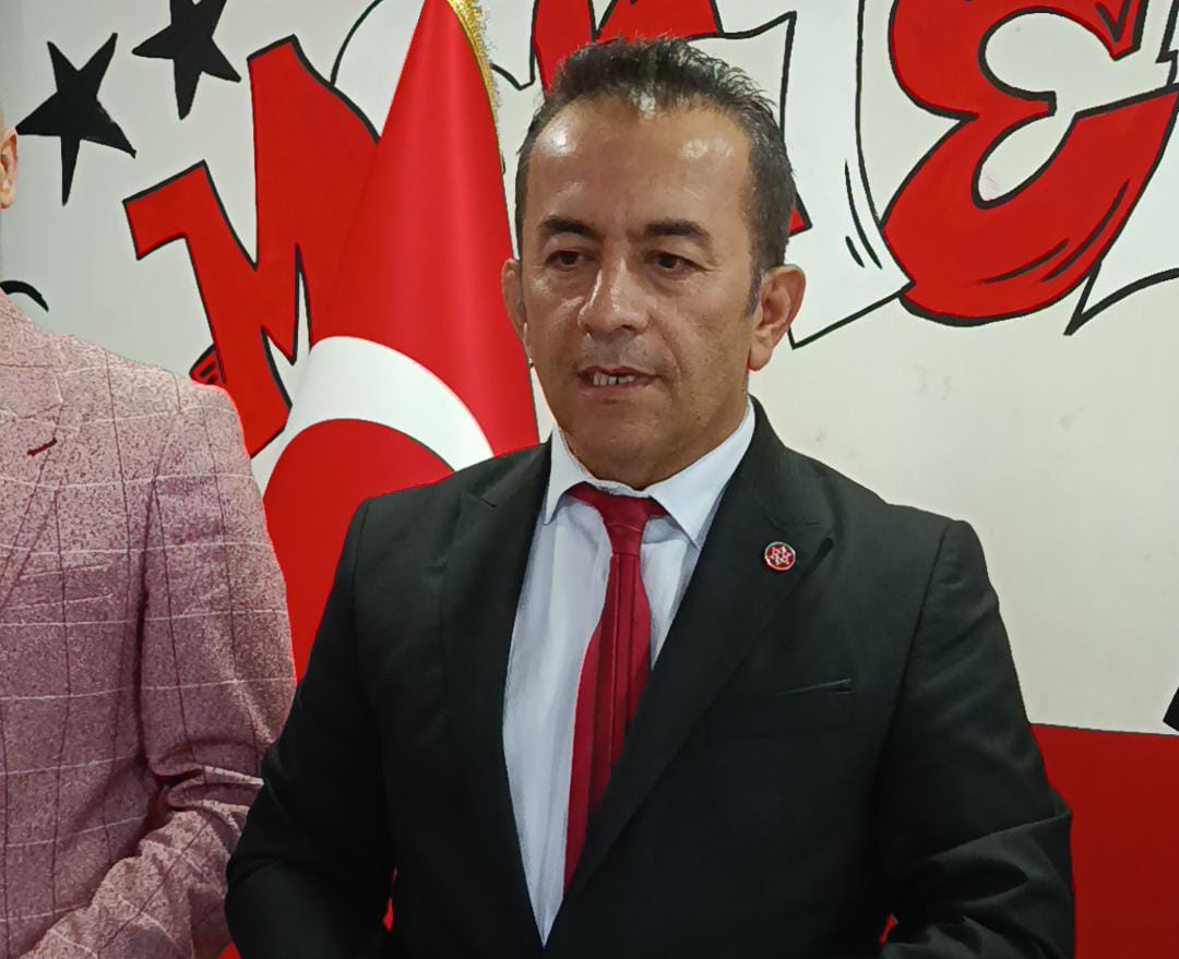 LGS'nin bugün açıklanan sonuçlarına göre tüm soruları doğru yanıtlayan Mektebim Koleji Edirne Kampüsü öğrencisi Remzi Türker Özcan'a tebrik töreni düzenlendi. 